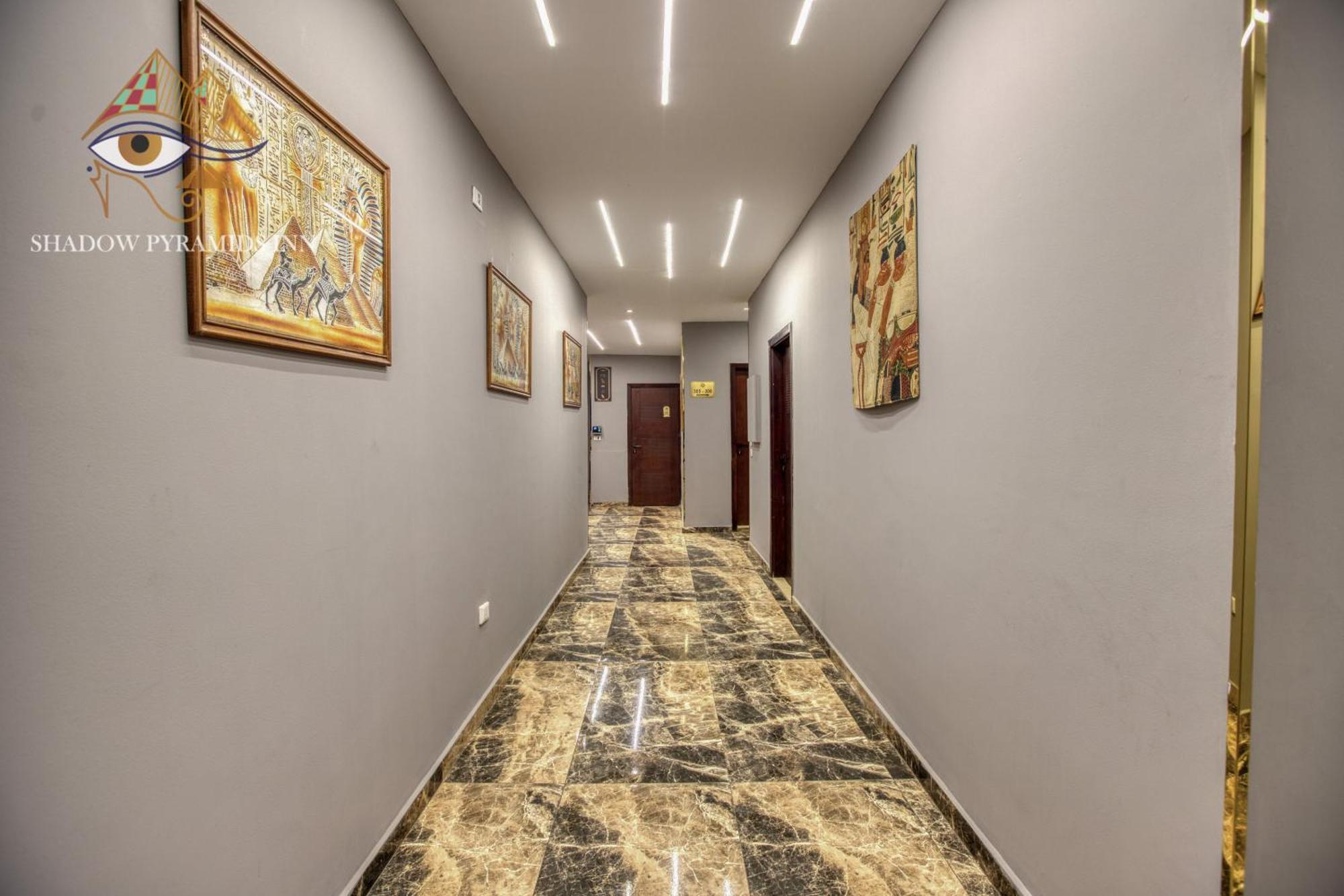 Kafret el-Gabal Shadow Pyramids Suites And Jacuzzi מראה חיצוני תמונה