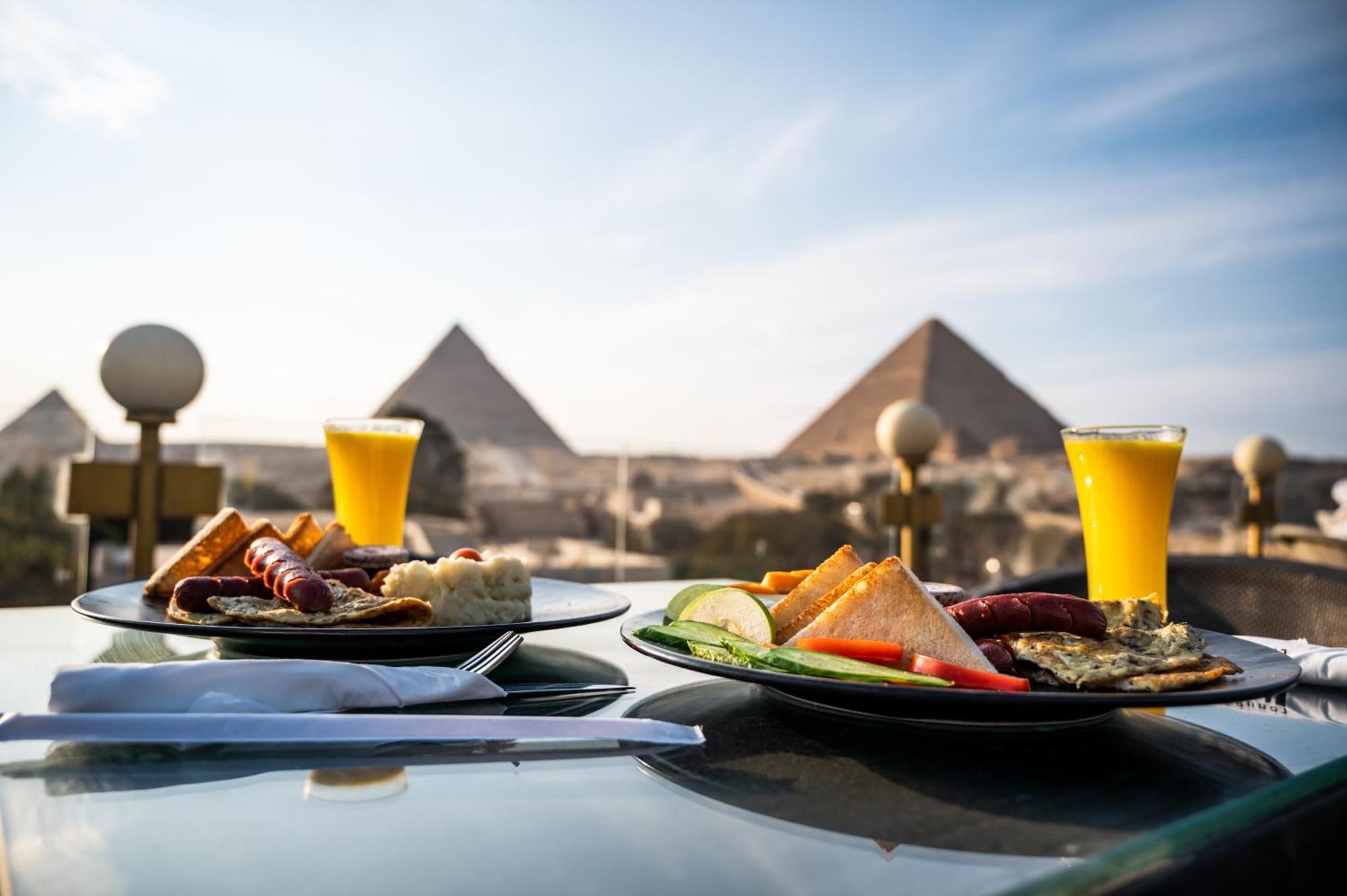 Kafret el-Gabal Shadow Pyramids Suites And Jacuzzi מראה חיצוני תמונה